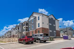 912 N Hemsworth Way, Saratoga Springs, UT 84045 - Photo 2