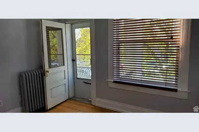 215 S 300 E, Salt Lake City, UT 84111 - Photo 4