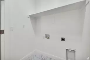 239 E Burch Creek Pl, South Ogden, UT 84405 - Photo 22