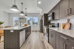 241 E Burch Creek Pl, South Ogden, UT 84405 - Photo 8
