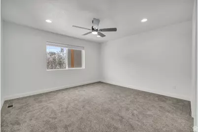241 E Burch Creek Pl, South Ogden, UT 84405 - Photo 18