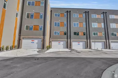 241 E Burch Creek Pl, South Ogden, UT 84405 - Photo 26