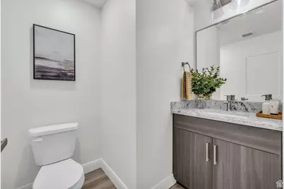 241 E Burch Creek Pl, South Ogden, UT 84405 - Photo 10