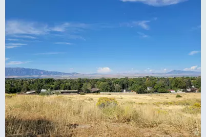 1405 N Aspen Dr, Logan, UT 84341 - Photo 2