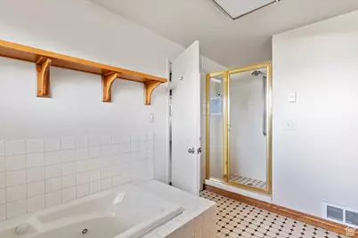 445 W 5100 S, Washington Terrace, UT 84405 - Photo 32