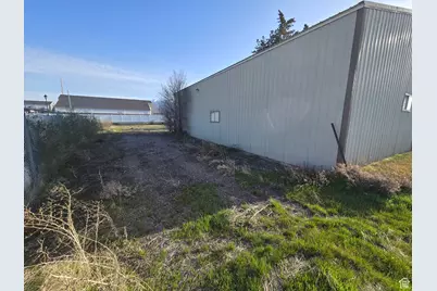 1275 S 1200 W, Marriott-Slaterville City, UT 84404 - Photo 14
