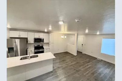 2810 N Fighting Falcon St, Layton, UT 84040 - Photo 6