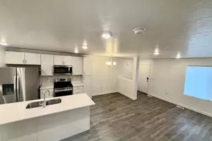 2810 N Fighting Falcon St, Layton, UT 84040 - Photo 6