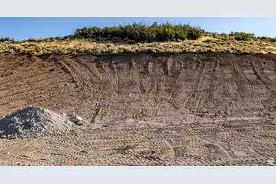 1307 E Wildflower Cir #219, Heber City, UT 84032 - Photo 4