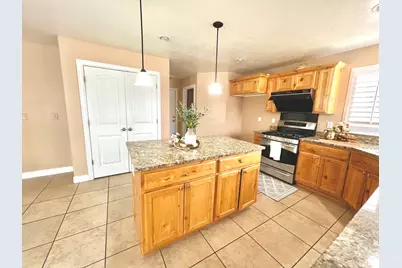 15 E 1100 S, Vernal, UT 84078 - Photo 6