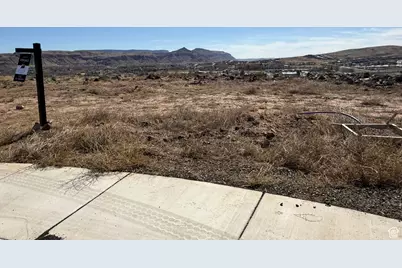 1567 W 540 N, Hurricane, UT 84737 - Photo 1