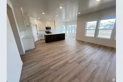 1550 S White Sage Dr #323, Santaquin, UT 84655 - Photo 10