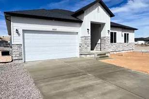 1550 S White Sage Dr, Santaquin, UT 84655 - Photo 2