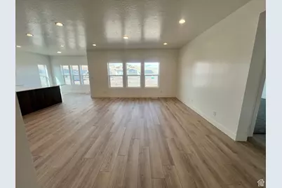 1550 S White Sage Dr #323, Santaquin, UT 84655 - Photo 8