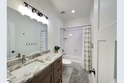 833 W Sunrise Cir, Garden City, UT 84028 - Photo 16