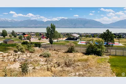 2954 S Fox Pointe Dr, Saratoga Springs, UT 84045 - Photo 12