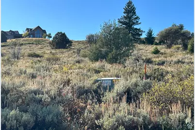 725 S Juniper Dr #29, Garden City, UT 84028 - Photo 10