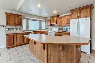 1164 E 2650 N, North Ogden, UT 84414 - Photo 4