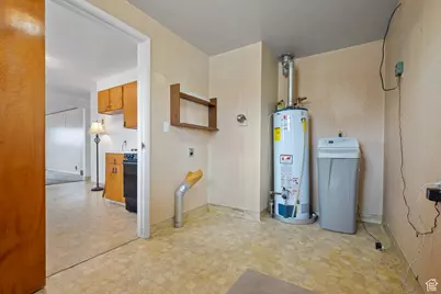 2921 W 1300 N, Clinton, UT 84015 - Photo 14