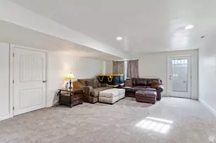 1251 N 2525 W, Clinton, UT 84015 - Photo 36