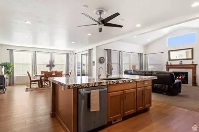 1251 N 2525 W, Clinton, UT 84015 - Photo 12