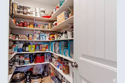 1251 N 2525 W, Clinton, UT 84015 - Photo 14