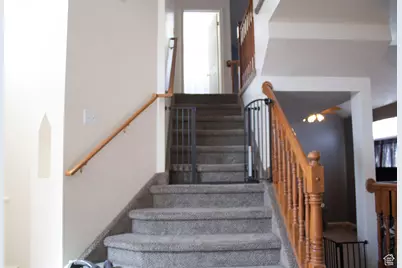 246 W 5000 S, Washington Terrace, UT 84405 - Photo 2