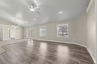 168 E 520 N, Smithfield, UT 84335 - Photo 14