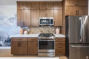 6055 N Fairview Dr, Heber City, UT 84032 - Photo 8