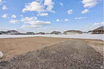 9227 N Horizon Dr, Eagle Mountain, UT 84005 - Photo 8
