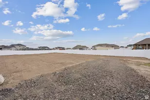 9227 N Horizon Dr, Eagle Mountain, UT 84005 - Photo 8