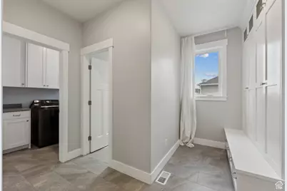 9227 N Horizon Dr, Eagle Mountain, UT 84005 - Photo 30