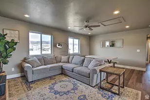 55 W Buttercup Ln, Garden City, UT 84028 - Photo 16