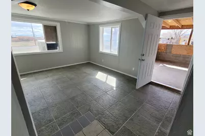 250 8th St, Wendover, UT 84083 - Photo 1