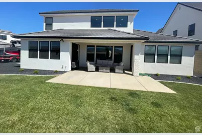 813 W Rust Dr, Saint George, UT 84790 - Photo 2