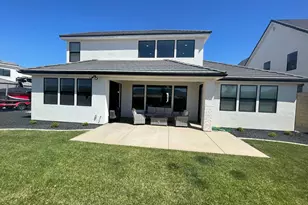 813 W Rust Dr, Saint George, UT 84790 - Photo 2