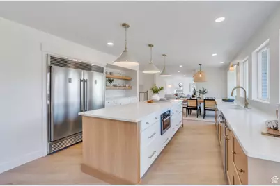 881 S 635 W, Orem, UT 84058 - Photo 16