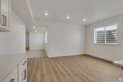 8077 N Bristle Cone Rd, Eagle Mountain, UT 84005 - Photo 32