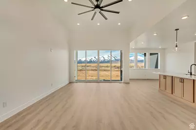 8077 N Bristle Cone Rd, Eagle Mountain, UT 84005 - Photo 6