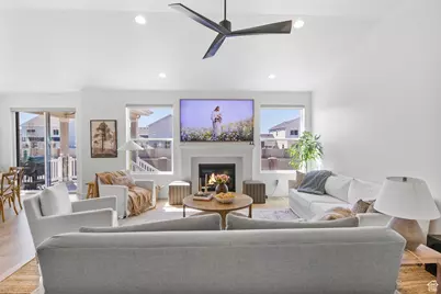 4947 W Evergreen Ln, Highland, UT 84003 - Photo 2