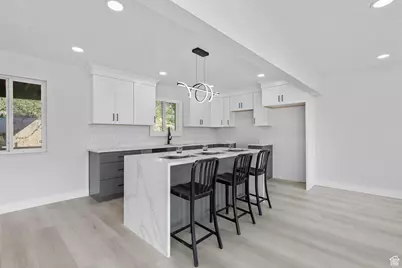 1406 Swinton Ln, Farmington, UT 84025 - Photo 4