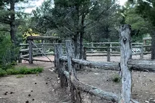 700 W Gravel Rd, Kanab, UT 84741 - Photo 10