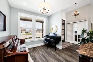 116 N 820 E, Hyde Park, UT 84318 - Photo 28