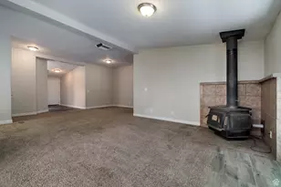 7461 W Deep Creek Rd, Vernal, UT 84078 - Photo 8