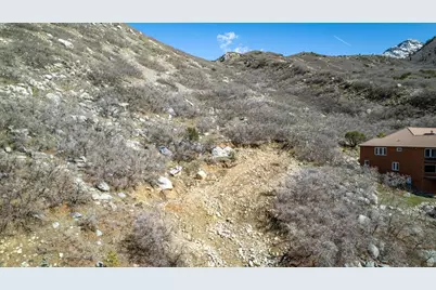 10480 S Seven Springs Cir #23, Sandy, UT 84092 - Photo 16