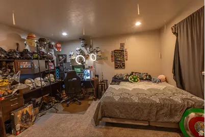 660 E 400 N, Spring City, UT 84662 - Photo 10