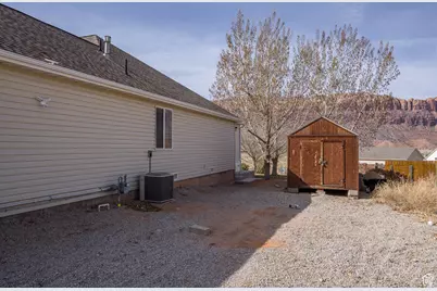98 E Mt. Peale Dr, Moab, UT 84532 - Photo 52