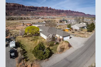 98 E Mt. Peale Dr, Moab, UT 84532 - Photo 54