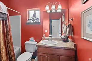 98 E Mt Peale Dr, Moab, UT 84532 - Photo 22