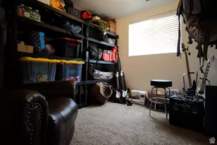 7598 S 2290 W, West Jordan, UT 84084 - Photo 32